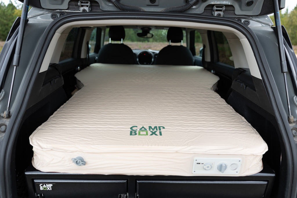 CampBoxi LUX Air - Luksus selvoppustelig bilmadras med integreret pumpe