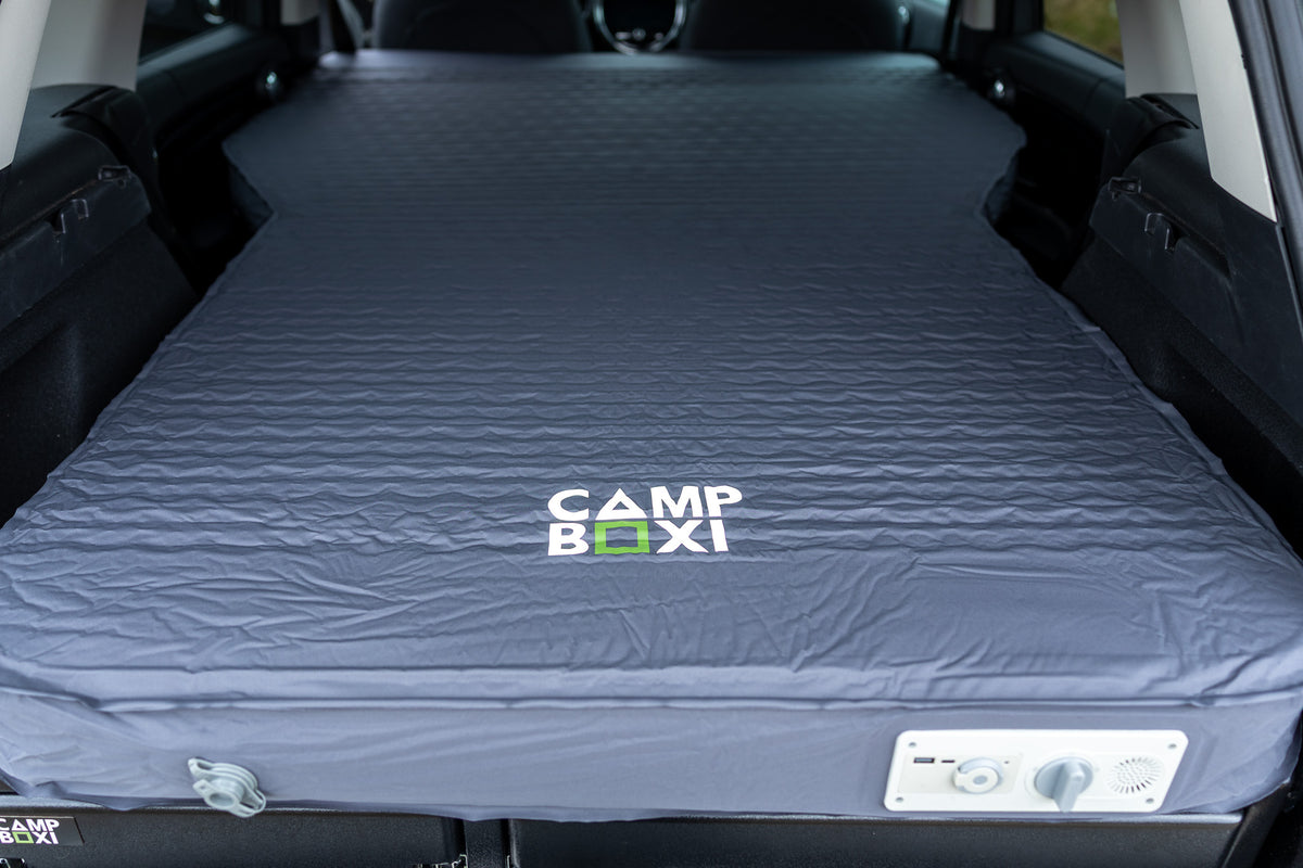 CampBoxi LUX Air - Luksus selvoppustelig bilmadras med integreret pumpe