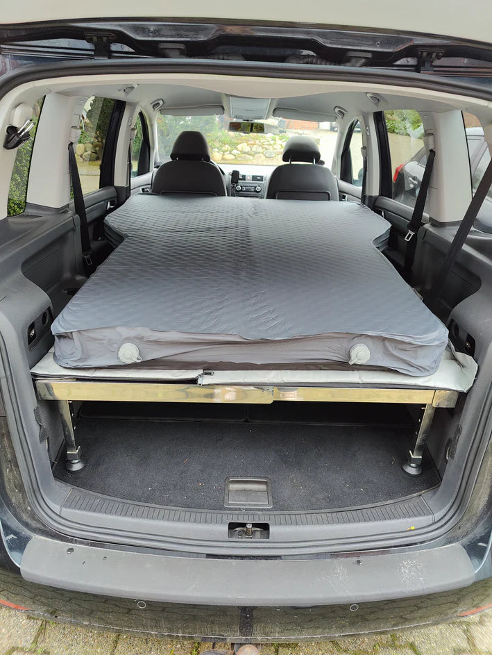 CampBoxi Unifit - Smart justerbar sengeramme til hverdagsbilen