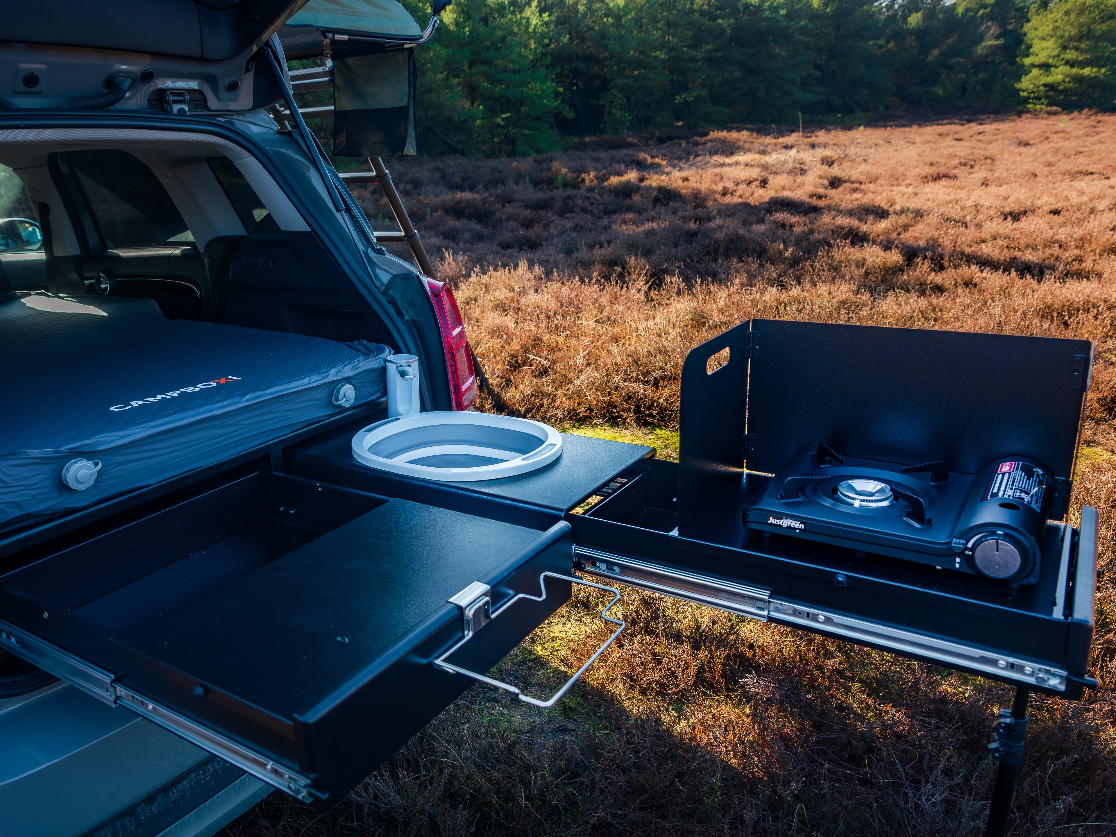 CampBoxi Kitchenfit - Alt-i-ét Camper Box til hverdagsbiler