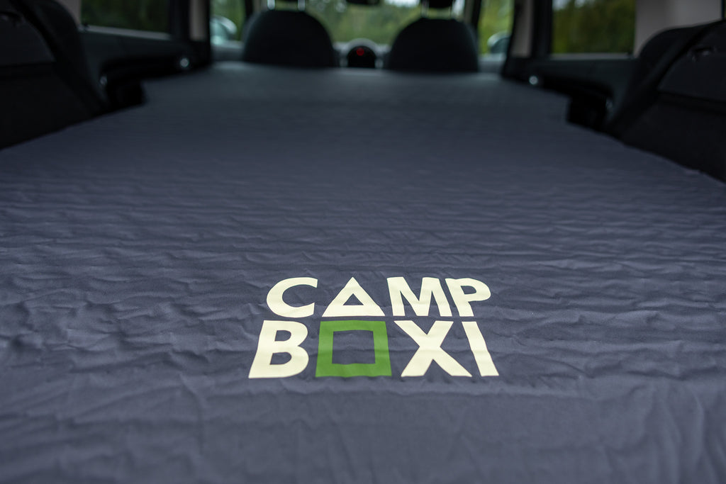 CampBoxi LUX Air - Luksus selvoppustelig bilmadras med integreret pumpe