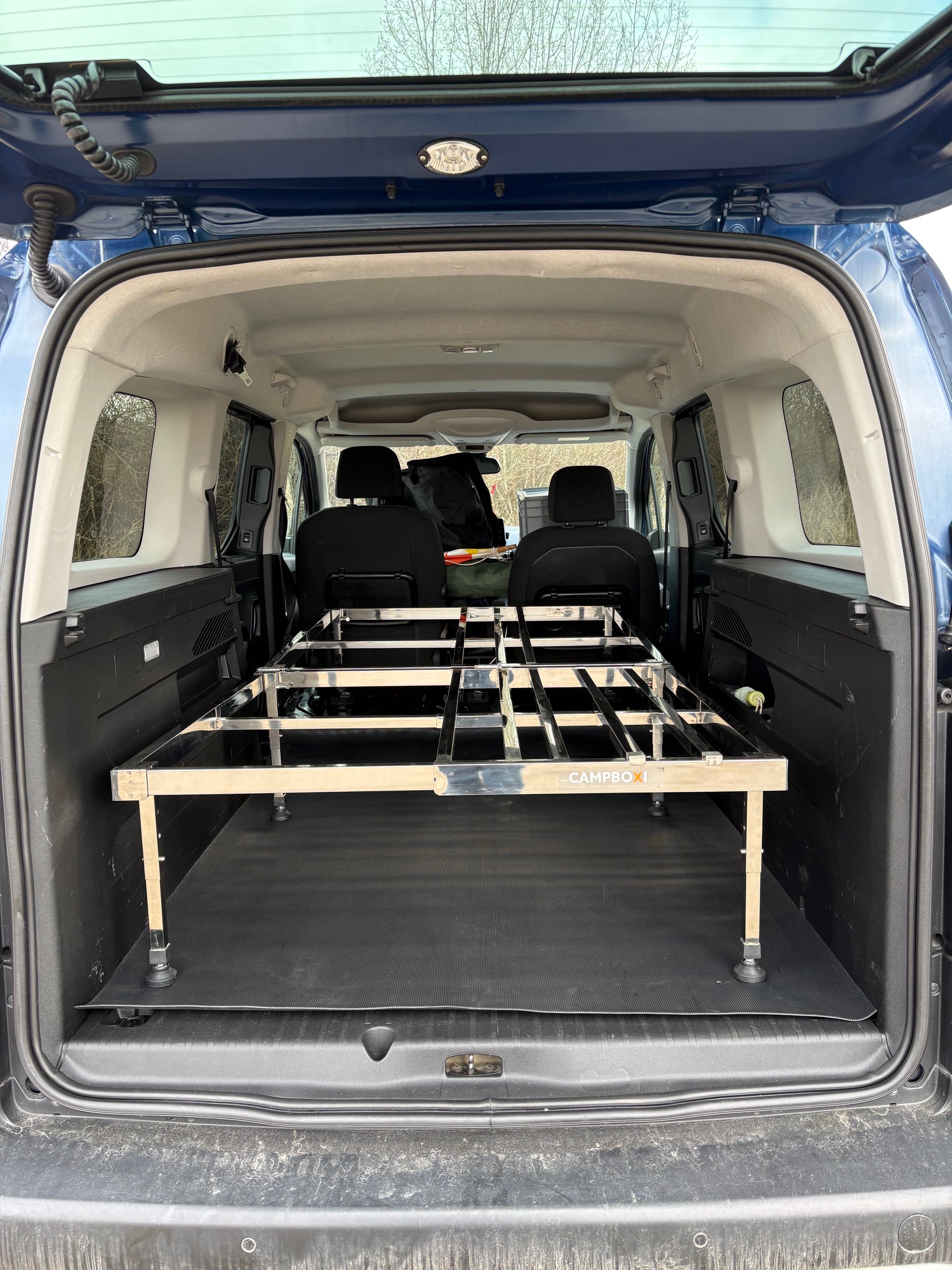 CampBoxi Unifit - Smart justerbar sengeramme til hverdagsbilen