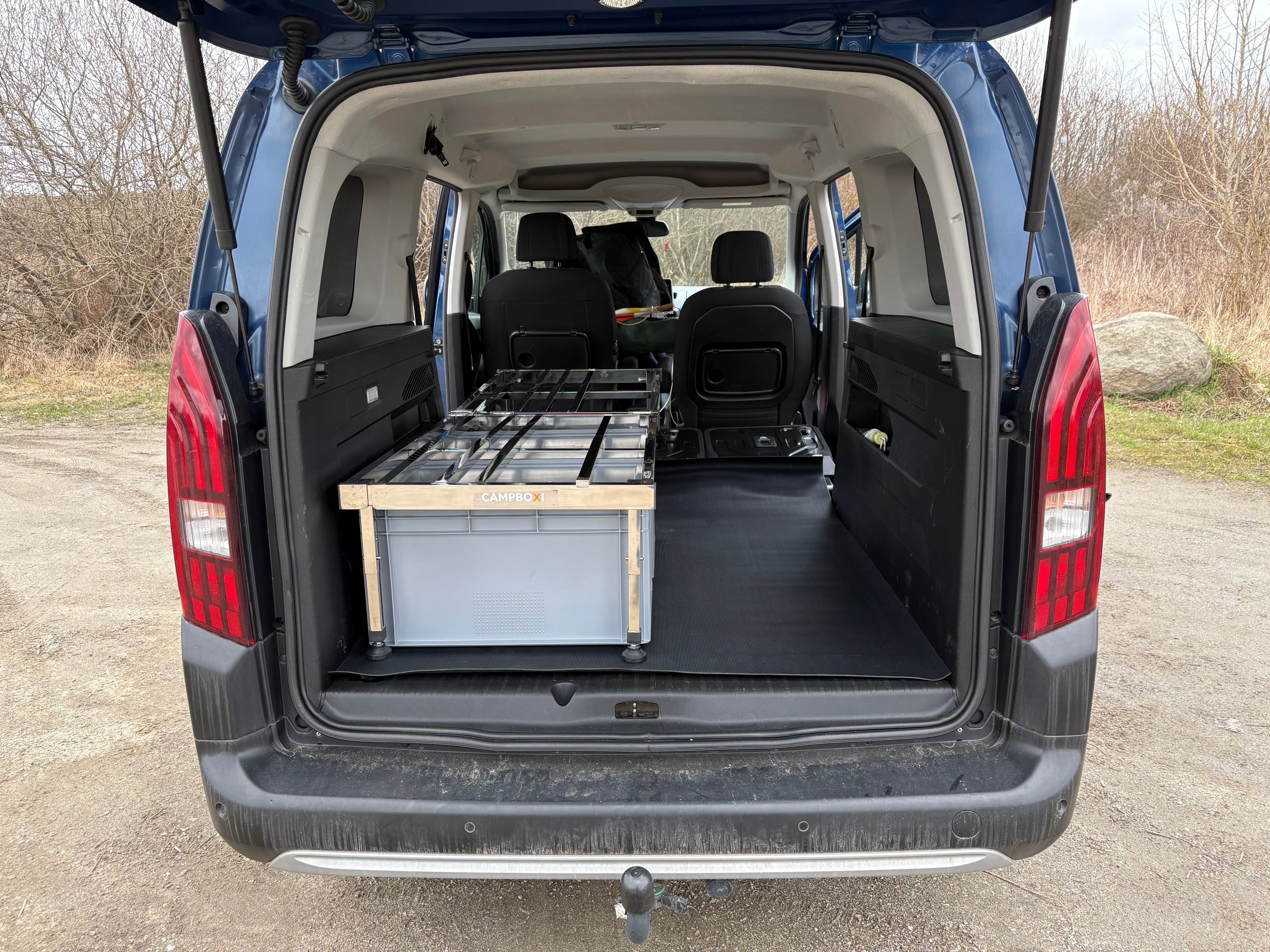 CampBoxi Unifit - Smart justerbar sengeramme til hverdagsbilen