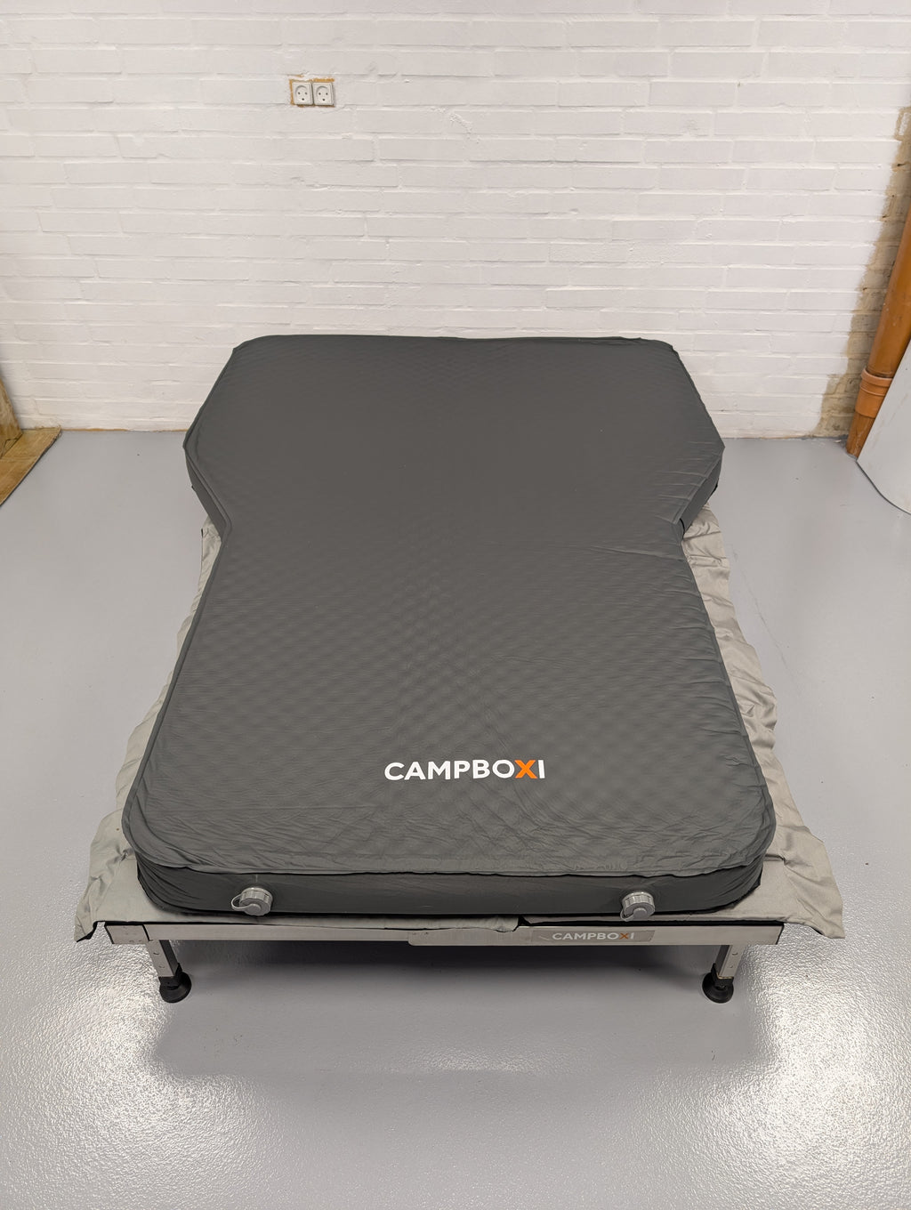 CampBoxi Unifit - Smart justerbar sengeramme til hverdagsbilen