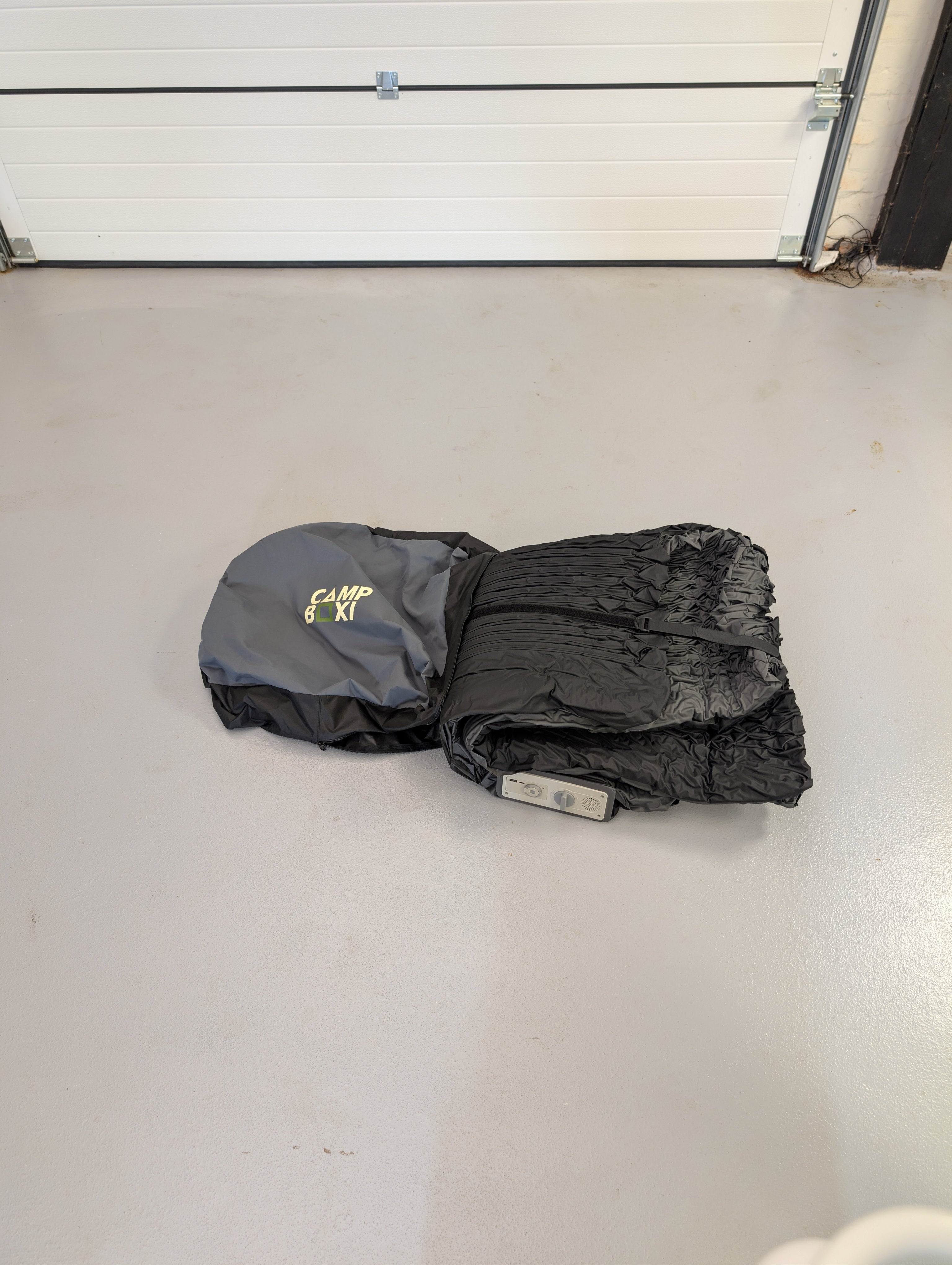 CampBoxi LUX Air - Luksus selvoppustelig bilmadras med integreret pumpe